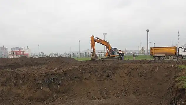 Gençlik Merkezi'nin temeli atıldı