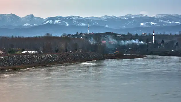 Dağlarda Kar Sesi Var