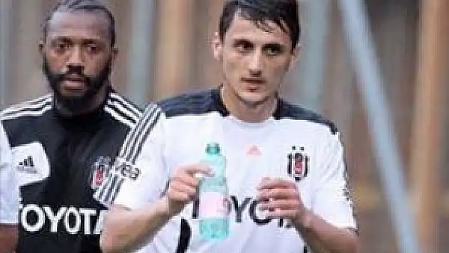 Mustafa Pektemek geri döndü!