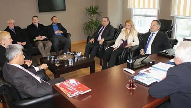 Lokman Ayva'dan AK Parti Samsun İl Başkanlığı'na ziyaret 