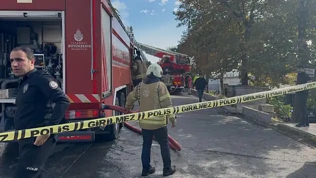 2 katlı fabrika alev alev yandı