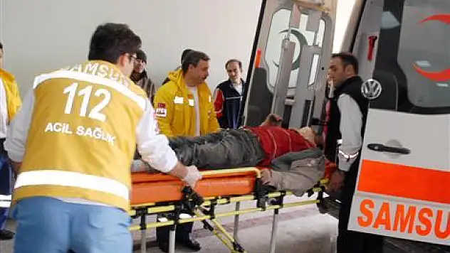 Yıktığı bina çökünce ölümden döndü