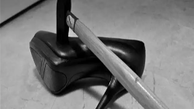 Şiddet gören kadın devlete sığınacak