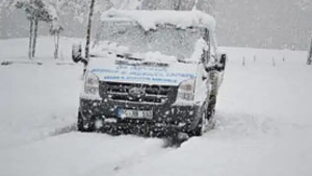  Gök Gürültülü Kar Yağışı Korkuttu