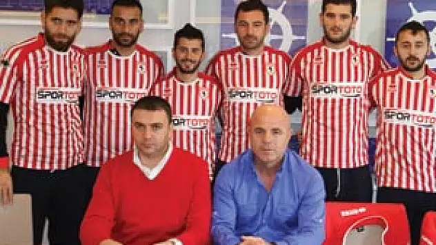  SAMSUNSPOR'DA İMZA ŞOV