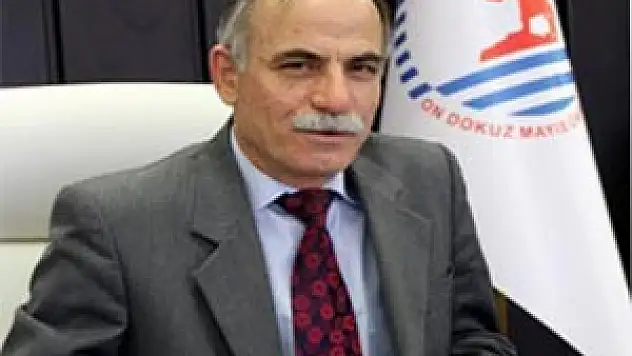 Rektör Akan Yeni YÖK Taslağını Eleştirdi