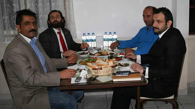 Demirbaş, 'Önemli olan kıyafet değil, düşüncelerdir'