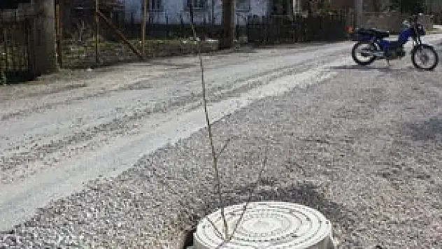 BİR GARİP UYARI İŞARETİ