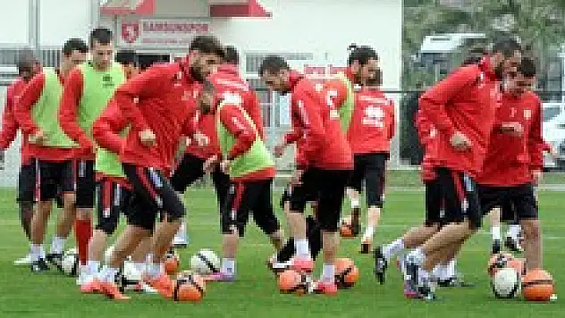 SAMSUNSPOR'A SEYİRCİSİZ OYNAMA CEZASI