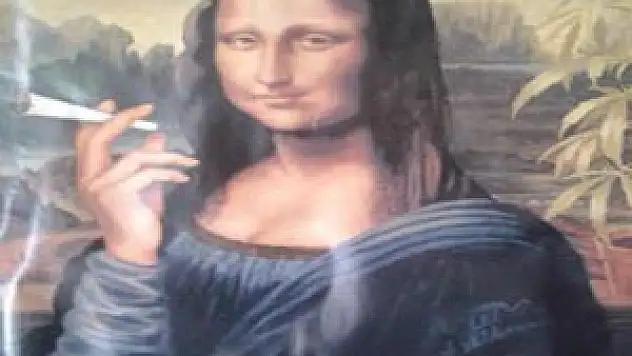 Uyuşturucu Baskınında 'Esrar İçen Mona Lisa Tablosu' Şaşırttı