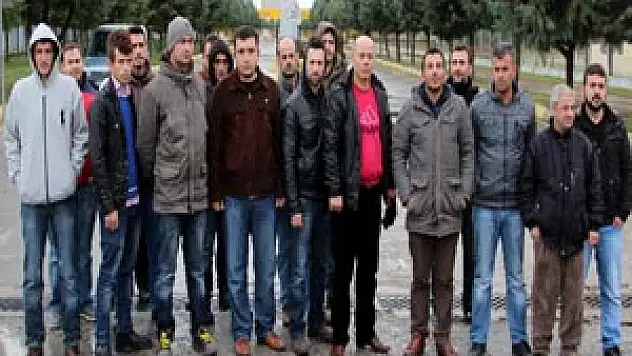 Sigara Fabrikası Önünde Eylem