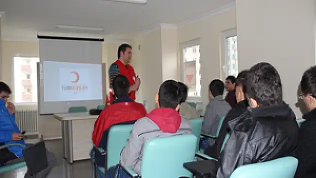 GENÇ 'KAN BAĞIŞÇILAR'  YETİŞİYOR