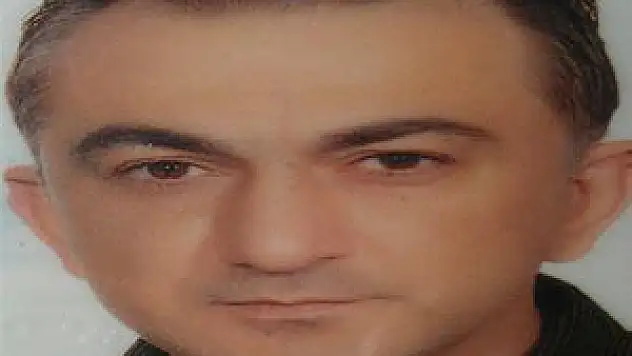 OTOMOBİL KÖPRÜNÜN DUVARINA ÇARPTI: 1 ÖLÜ