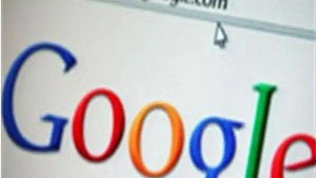 Son yıllarda finans piyasalarının en gözde yatırım hissesi olan Apple yerini Google'a bırakıyor. Bazı analistler Google hissesinin fiyatının 1000 doları bulabileceğine işaret ediyor.