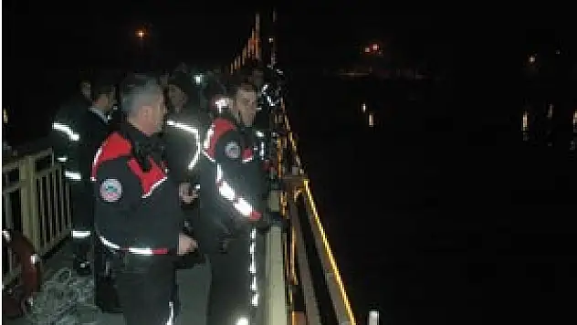 NEHRE ATLAYAN GENÇ KIZ KAYBOLDU