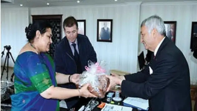 GÜL ESANSLI KUMAŞ ÜRETEBİLİRİZ