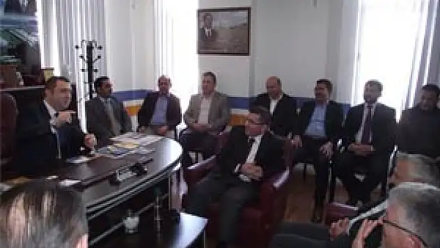 Ahmet Yılmaz, 'AB projeleri için siyasi partiler çok önemli'