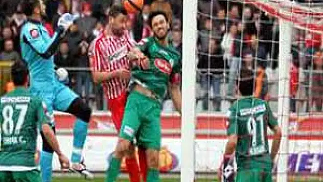 ABDÜLKADİR'E CEZA KAPIDA