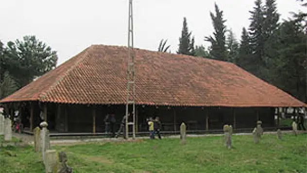 Türsab, Göğceli Camii'ne 6 Sayfa Yer Verdi
