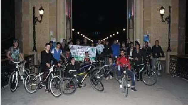 TIP BAYRAMINDA SAĞLIKLI YAŞAM İÇİN PEDAL ÇEVİRDİLER