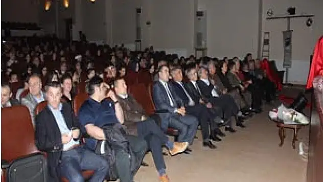 Deli Orman sahne aldı