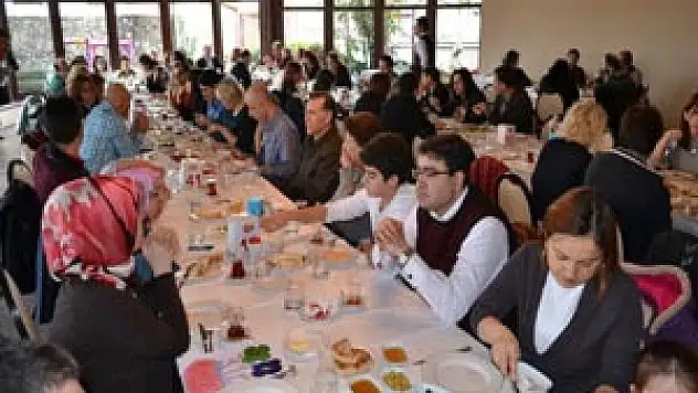 Geleneksel kahvaltı programı