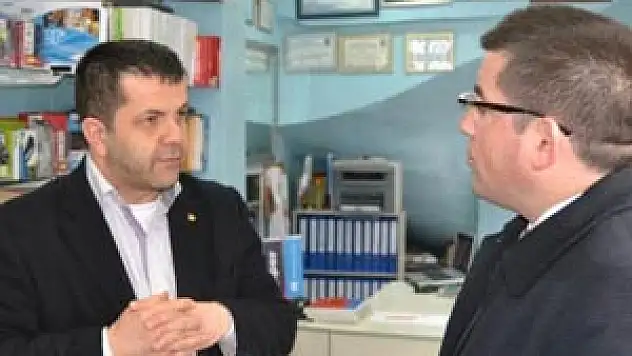 Sağlam 'Ahmet Yılmaz şovmenliği bıraksın'