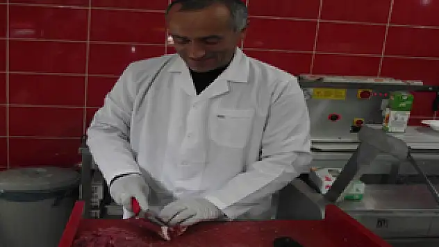 'Güven Kasap Şarküteri' Hizmete Açıldı