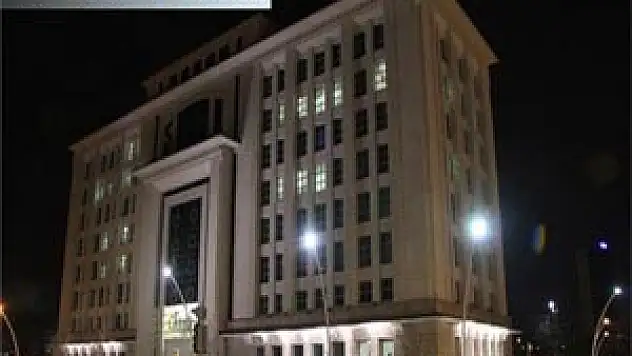 3 kişi gözaltında