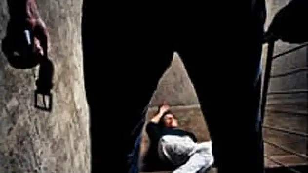 Kadına Sanki Savaş Açılmış!