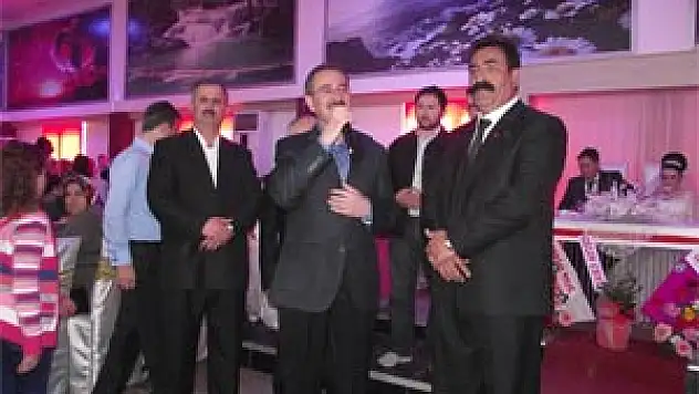 Baylan ve Özcan ailesinin mutlu günü