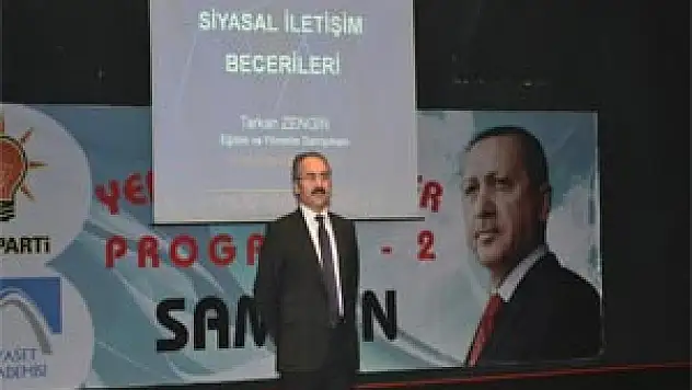 SİYASET AKADEMİSİNİN 5. HAFTASI BİTTİ