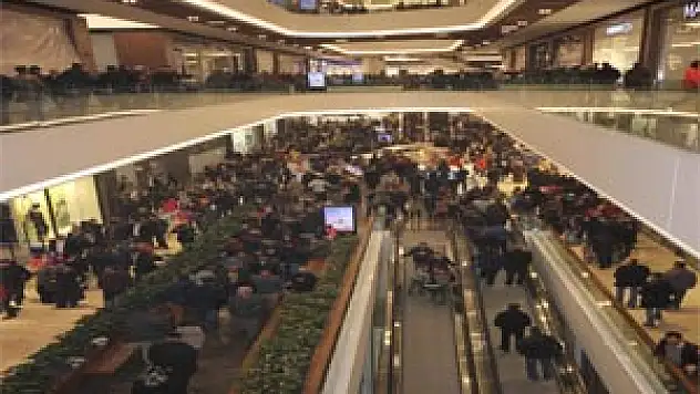 PİAZZA'YA BÜYÜK İLGİ 