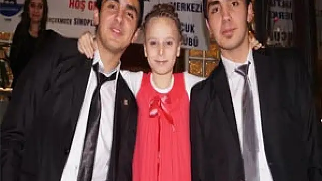  İKİZ KARDEŞLERİ DENİZ AYIRDI