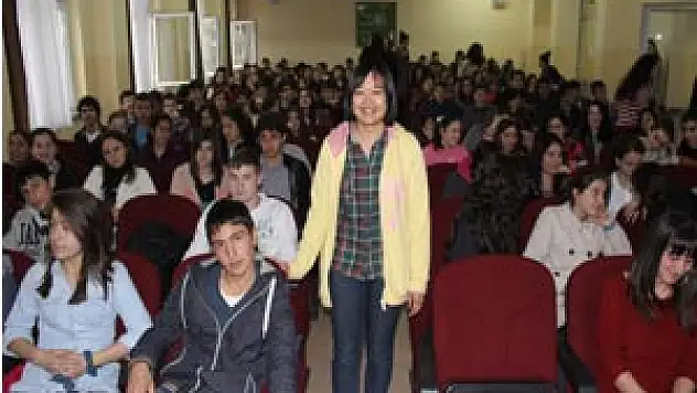  Tayvanlı gazeteci AFBAL'da öğrencilerle buluştu