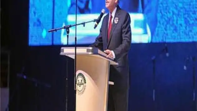 'Devlet malını çalanların namazını kıldırmadı'