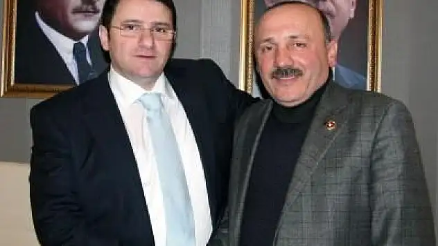 Sabri Aslan Ak Parti saflarına katıldı