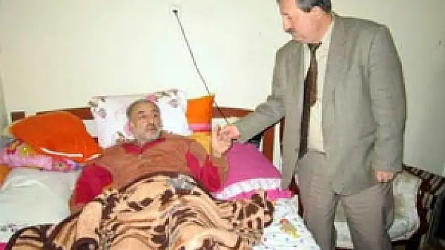  Gönüllülerden ihtiyaç sahiplerine sandalye 