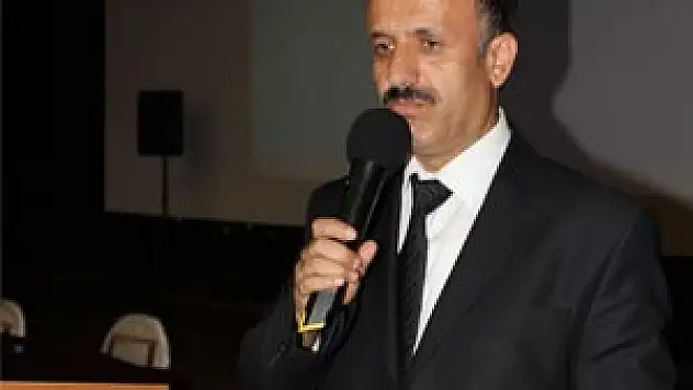 Ahmet Maraşlı'dan konferans