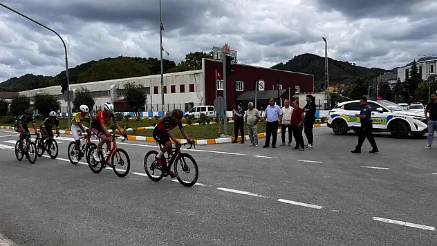 23 Ülkeden Bisikletçiler Salıpazarı'nda Karşılandı