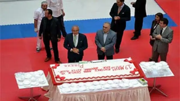 PİAZZA'DA '19 MAYIS' COŞKUSU