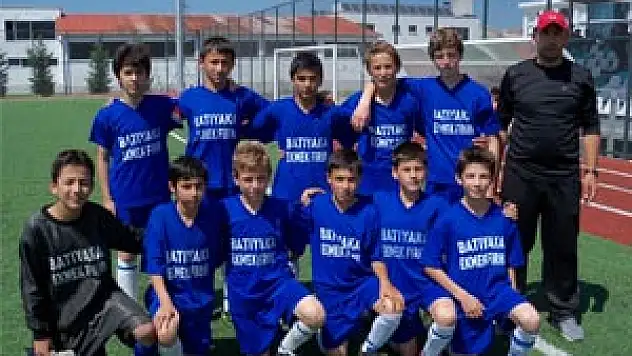 Beyyenicespor U13'ten farklı tarife