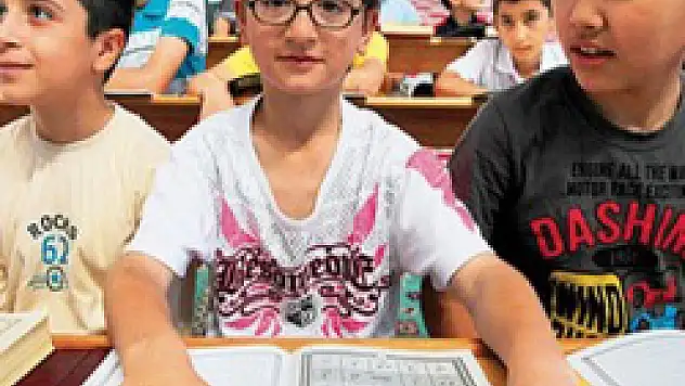 Yaz Kur'an kurslarında ilk ders tarihi belli oldu