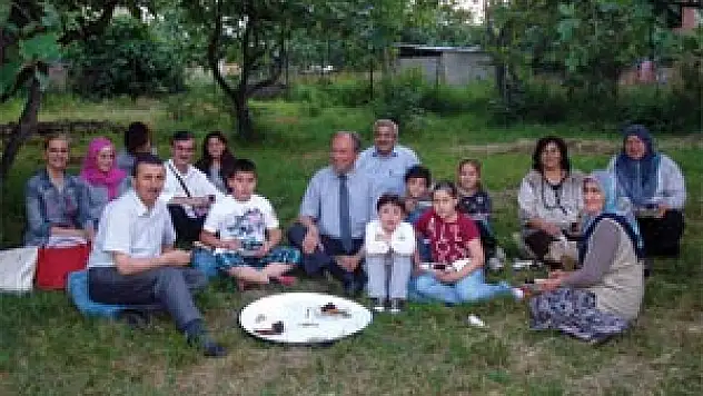 METİN BURMA DA LÖSAM ZİYARETLERİNDE