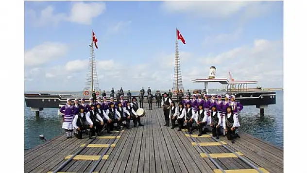  DÜNYA SAMSUN'U HALK OYUNLARI İLE TANIYACAK