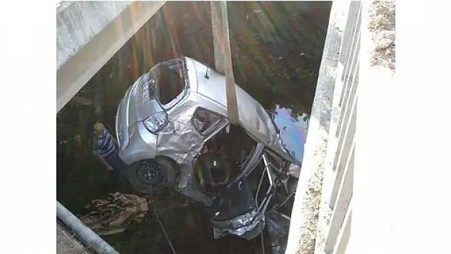 KATLİAM GİBİ KAZA: 5 ÖLÜ 