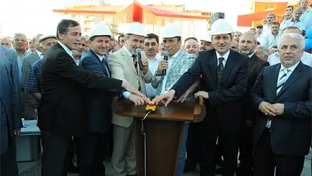 CANİK'TE 3 BİN KİŞİLİK CAMİ TEMELİ ATILDI