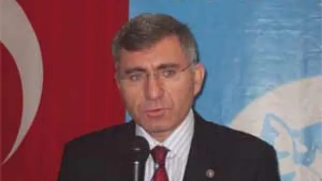  IRAK VE DOĞU TÜRKİSTAN'DAKİ TÜRKLER İÇİN DUYARLILIK ÇAĞRISI