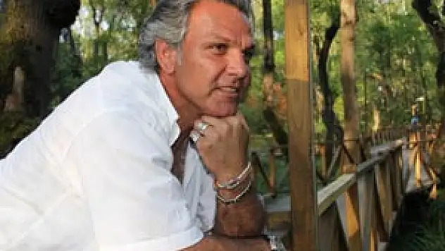  FİLMLERİN KÖTÜ ADAMI YENİ PROJELERE GÖZ KIRPTI