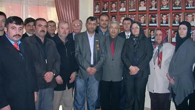 Mehmetçik vakfından Şehit Aileleri Derneğine Ziyaret